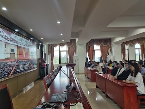 2c06c1a89d7a428c885faf816eec1a6a.jpg F97222FBE228796239A2BF5EC6797A51.jpg