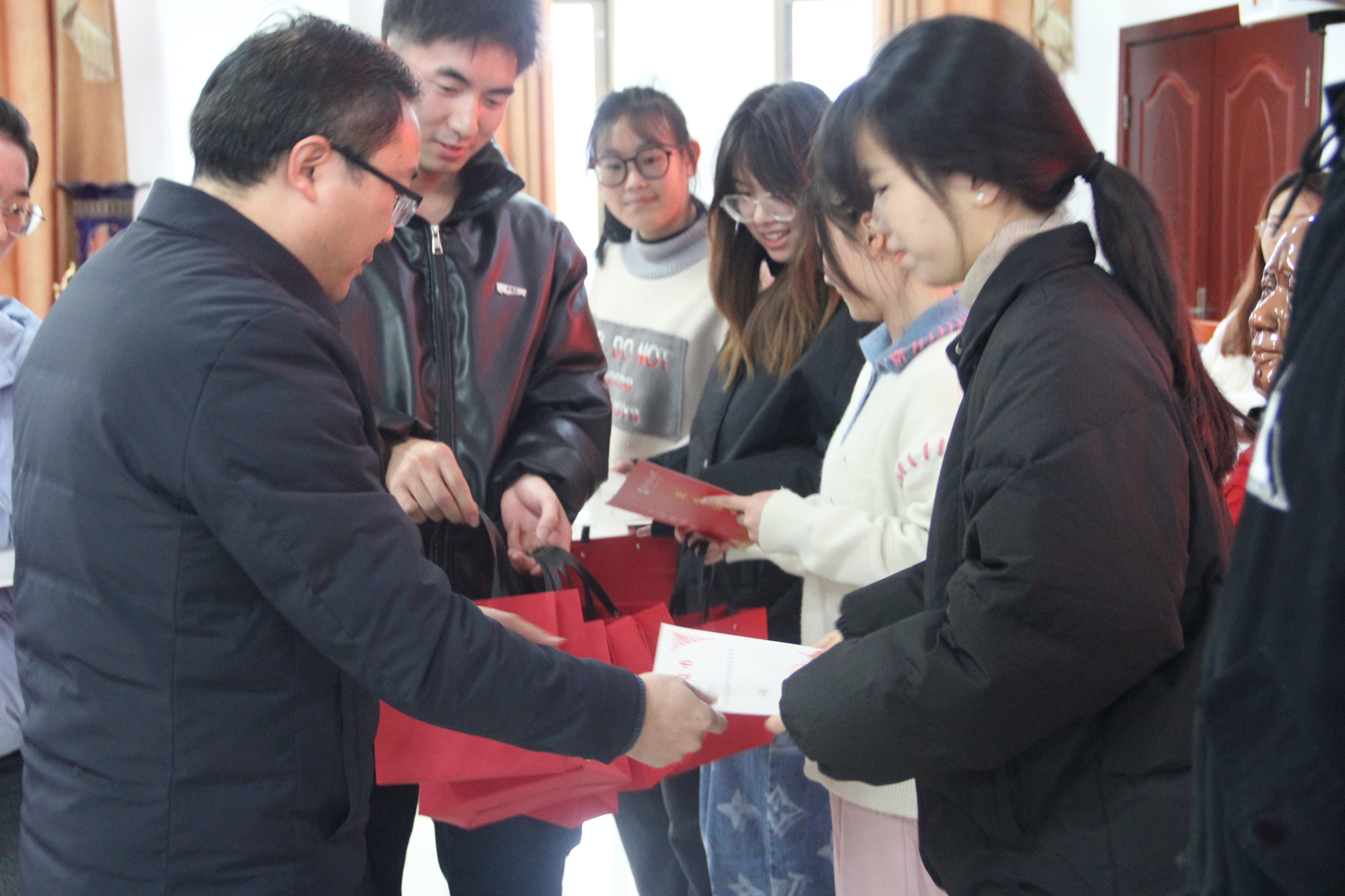 2047c92e2c4444cc9f44f564200b2a68.jpg IMG_3795(1).jpg