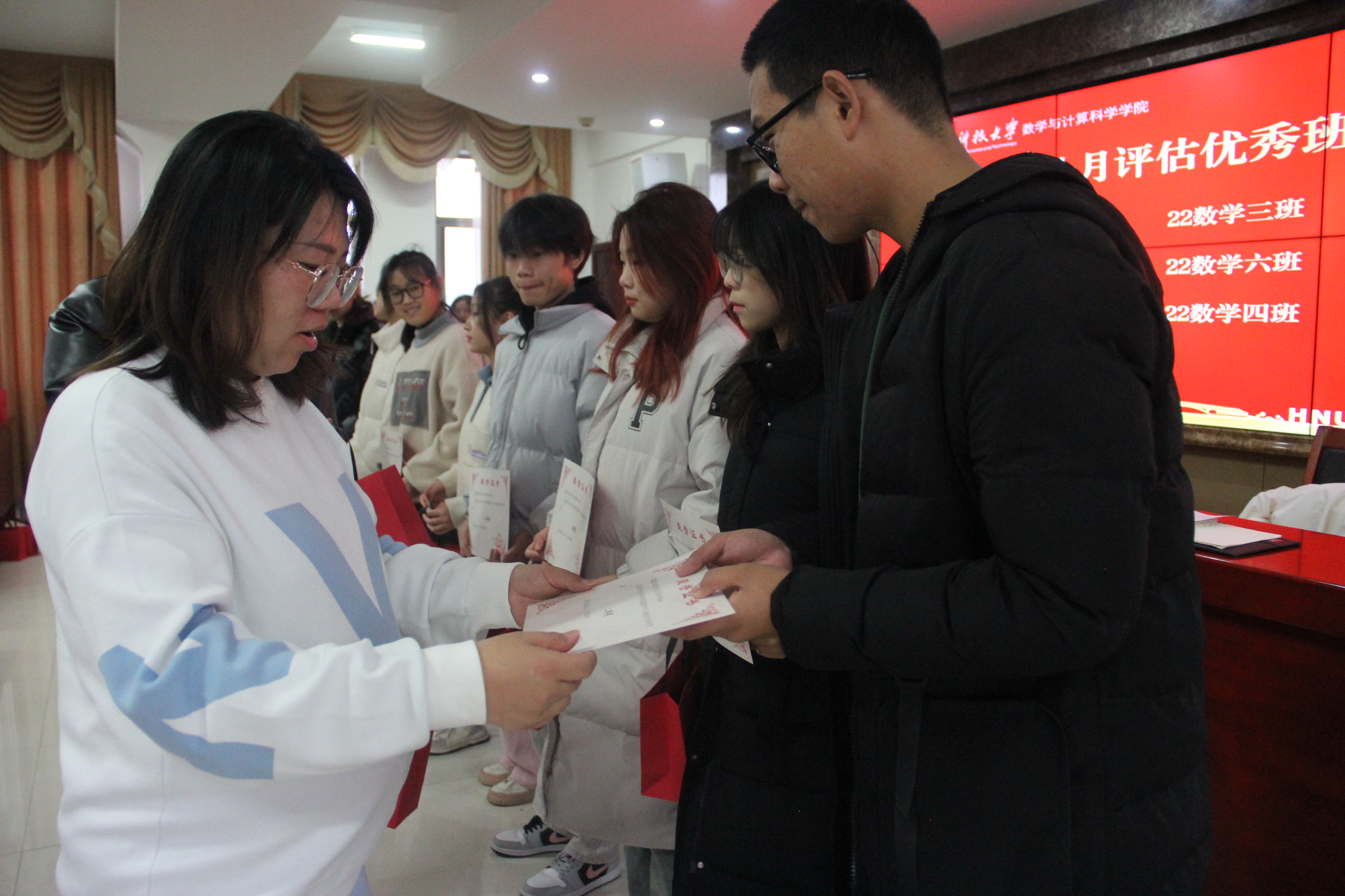 6c1a61230dde4e3f961e58174a18287b.jpg IMG_3842(1).jpg