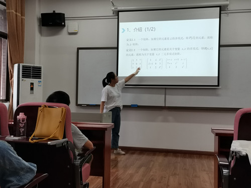 d1e1fe63f3c6413e927eae0e01154ed7.jpg